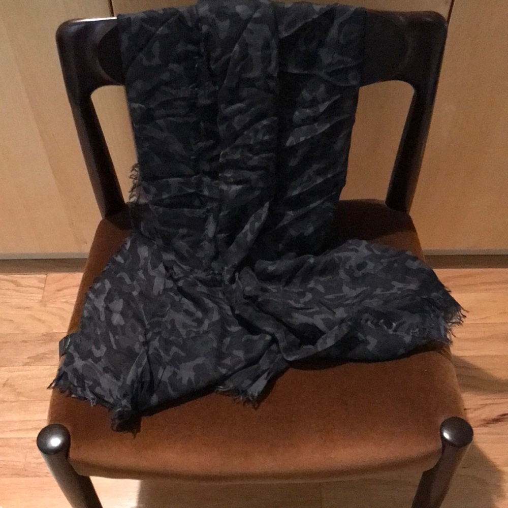 IKKS viscose scarf black camouflage print